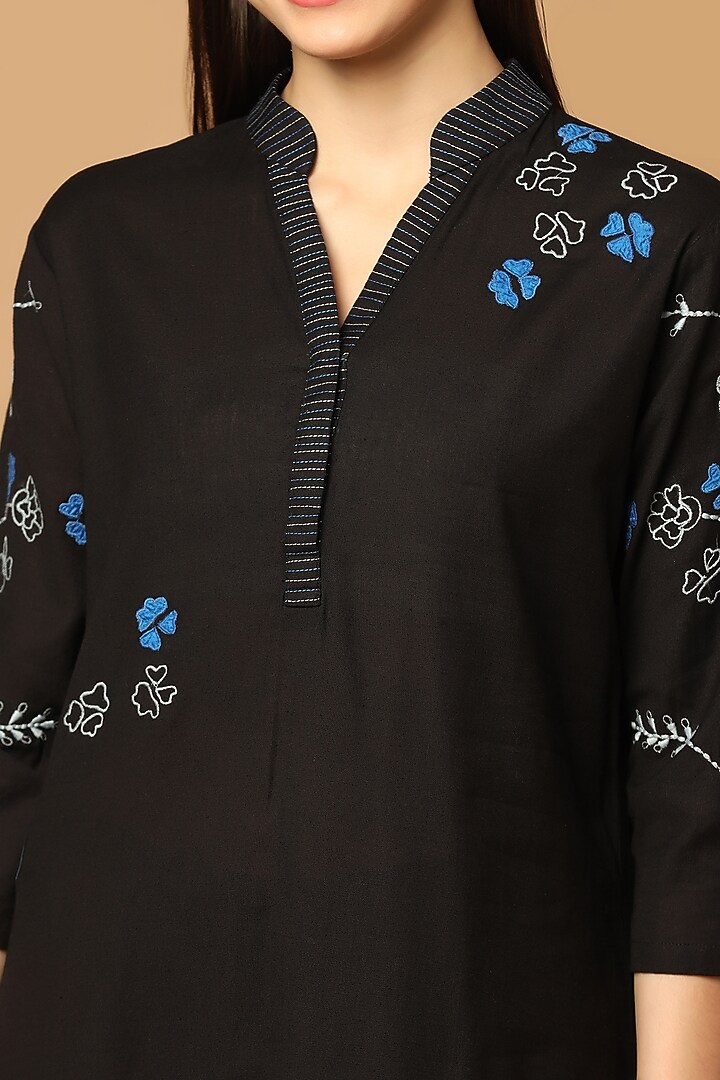 Black Cotton Resham Embroidered A-line Kurta Set by Two Sisters By Gyans at Pernia's Pop Up Shop