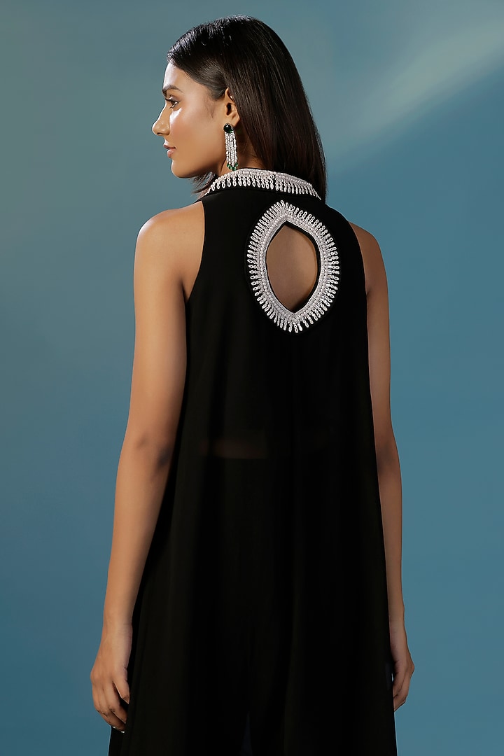 Black Pure Georgette Hand Embroidered Halter Kurta Set by Two Sisters By Gyans at Pernia's Pop Up Shop