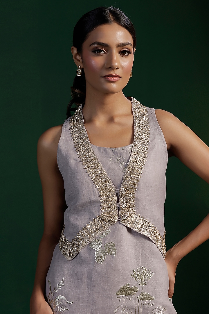 Grey Organic Jute Zari Embroidered Jacket Kurta Set by Two Sisters By Gyans at Pernia's Pop Up Shop