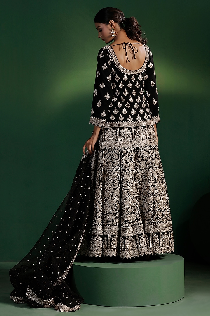 Black Silk Zari Hand Embroidered Wedding Lehenga Set by Two Sisters By Gyans at Pernia's Pop Up Shop