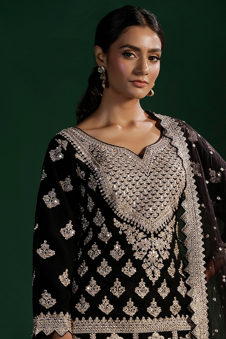 Black Silk Zari Hand Embroidered Wedding Lehenga Set by Two Sisters By Gyans at Pernia's Pop Up Shop