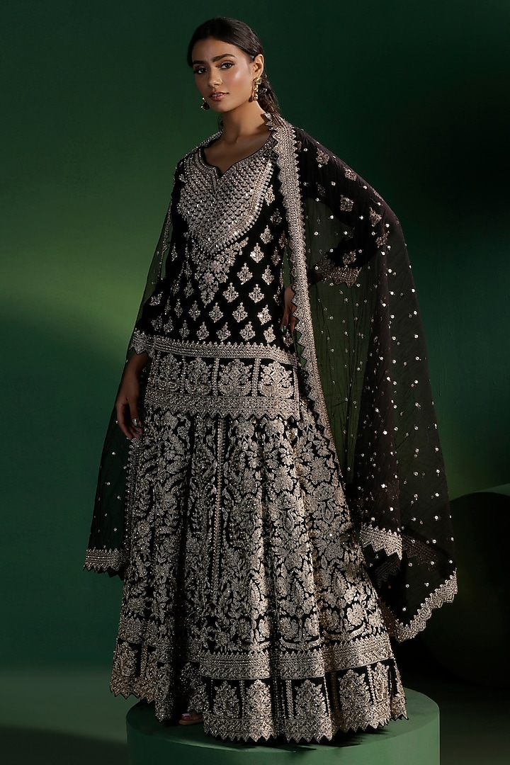 Black Silk Zari Hand Embroidered Wedding Lehenga Set by Two Sisters By Gyans at Pernia's Pop Up Shop