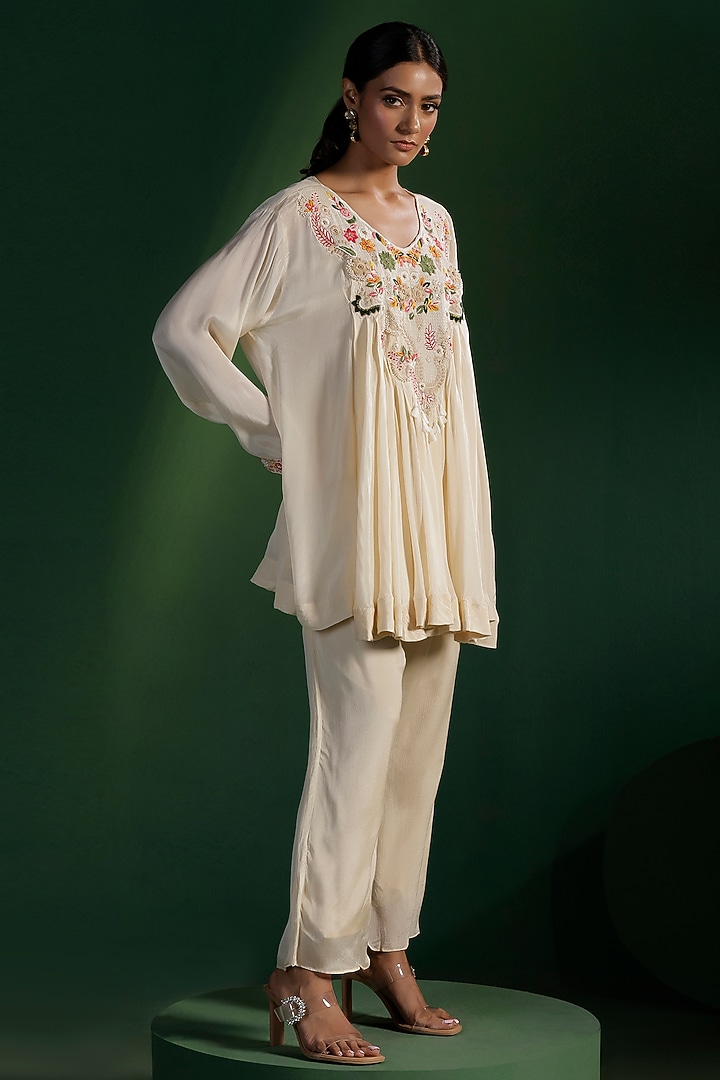 Ivory Georgette Resham Embroidered Co-Ord Set by Two Sisters By Gyans at Pernia's Pop Up Shop