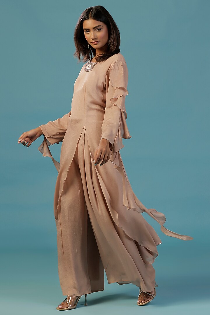 Gold Chinon Hand Embroidery Asymmetrical Kurta Set by Two Sisters By Gyans at Pernia's Pop Up Shop