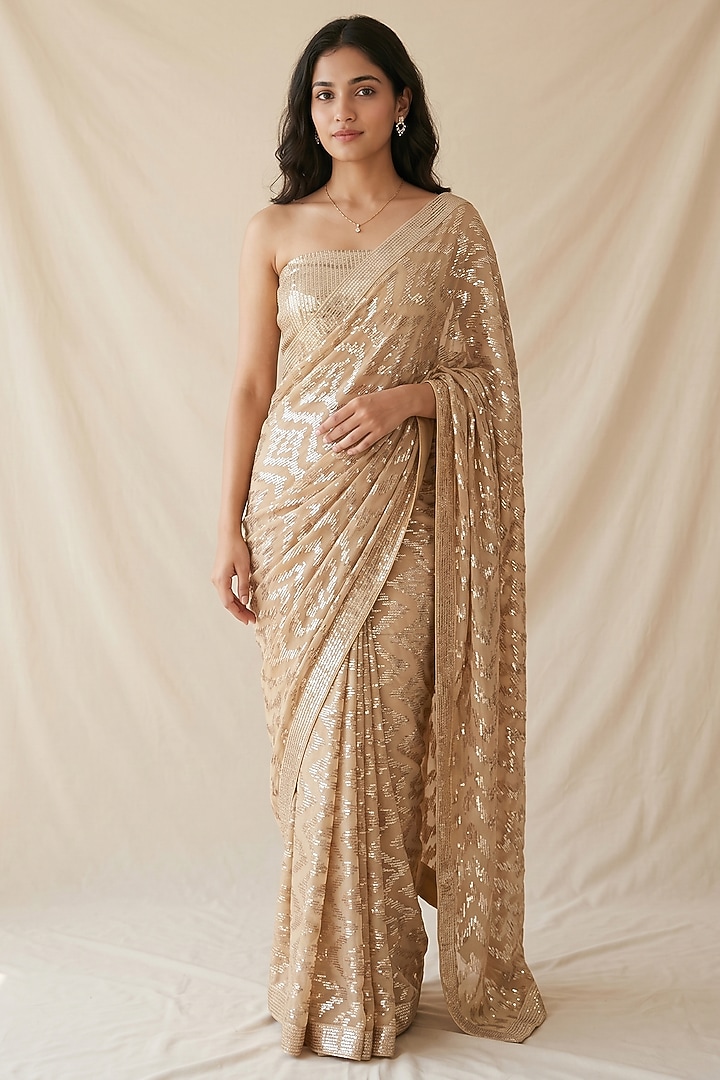 Gold Georgette & Net Zigzag Sequin Embroidered Party Wear Saree Set by Two Sisters By Gyans at Pernia's Pop Up Shop