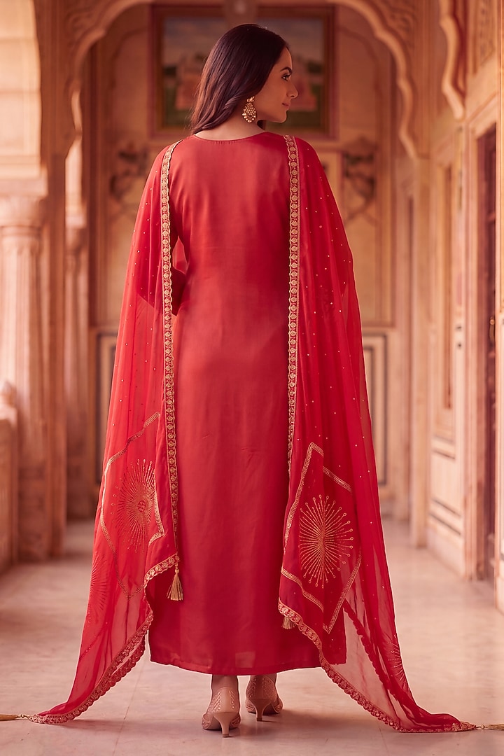 Crimson Red Mulmul Chanderi Zari Embroidered Kurta Set by Two Sisters By Gyans at Pernia's Pop Up Shop