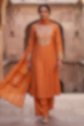 Rust Orange Mulmul Chanderi Zari Embroidered Kurta Set by Two Sisters By Gyans at Pernia's Pop Up Shop