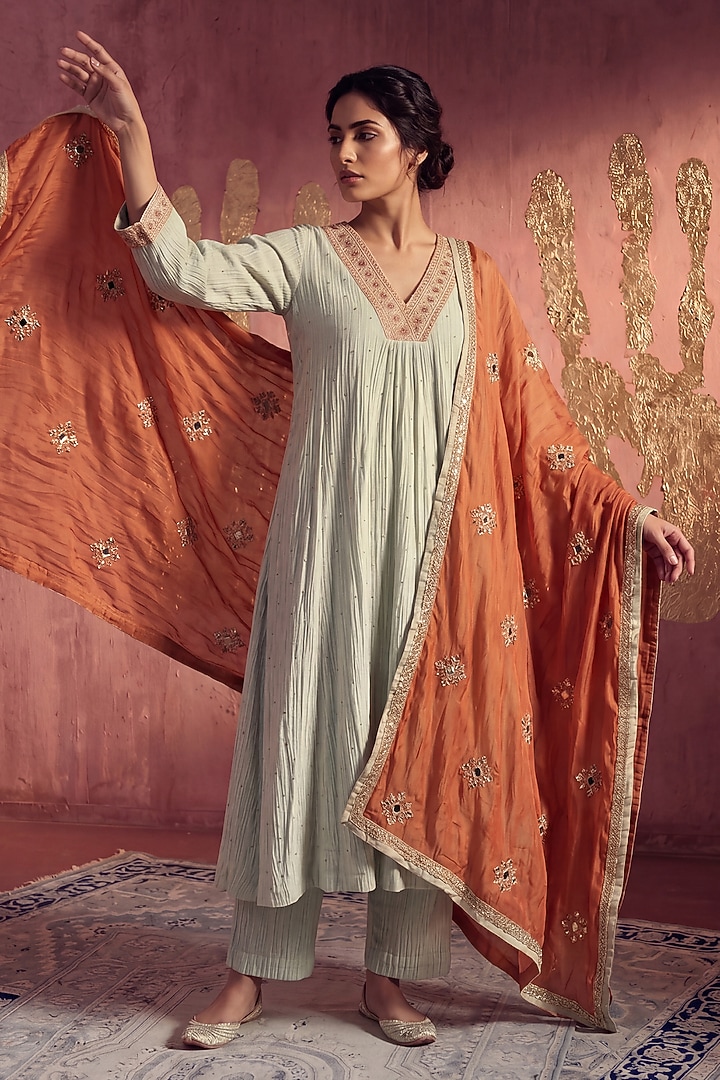 Grey Mul Chanderi Sequin Embroidered Kurta Set by Two Sisters By Gyans at Pernia's Pop Up Shop