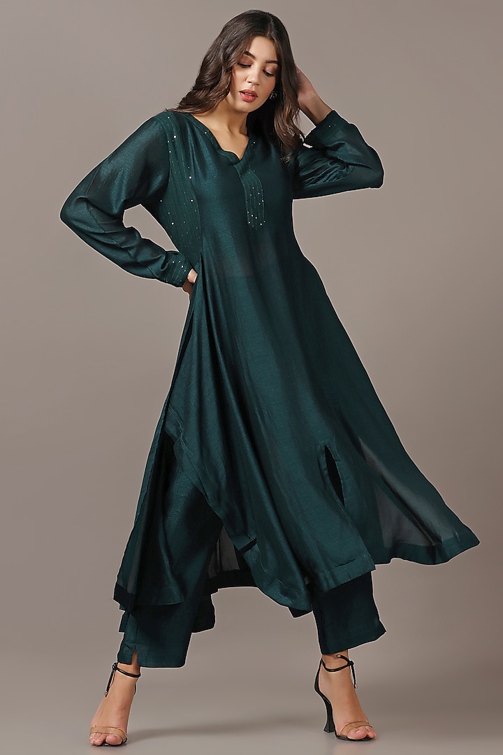 Teal Green Silk Sequins Embroidered Asymmetric Kurta Set by Two Sisters By Gyans at Pernia's Pop Up Shop