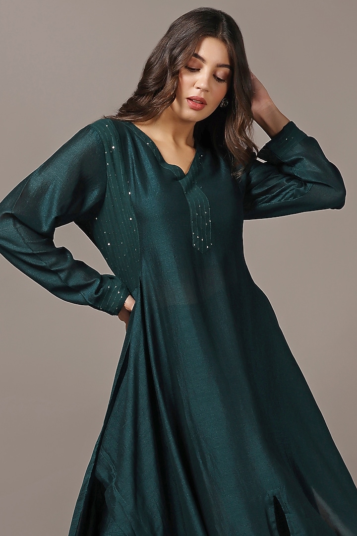Teal Green Silk Sequins Embroidered Asymmetric Kurta Set by Two Sisters By Gyans at Pernia's Pop Up Shop