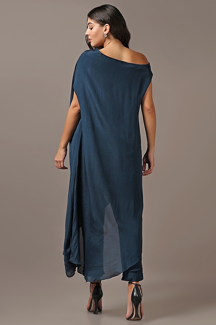 Teal Green Silk Asymmetric Off-Shoulder Kurta Set by Two Sisters By Gyans at Pernia's Pop Up Shop
