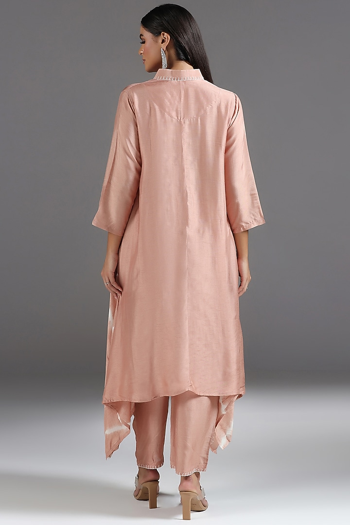 Peach Soft Silk Leheriya Printed Asymmetric Kurta Set by Two Sisters By Gyans at Pernia's Pop Up Shop