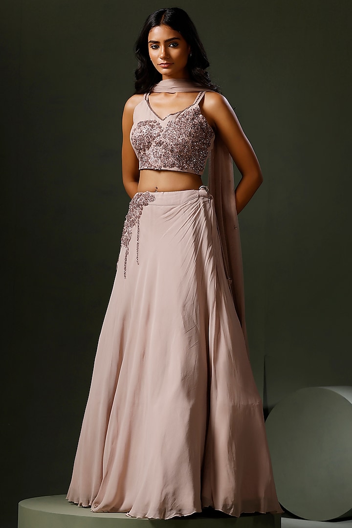 Lavender Net Embroidered Lehenga Set by Two Sisters By Gyans at Pernia's Pop Up Shop