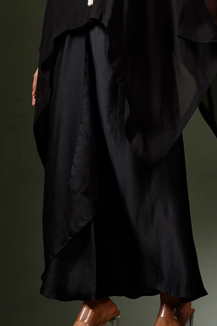 Black Georgette Machine Embroidered Cape Set by Two Sisters By Gyans at Pernia's Pop Up Shop