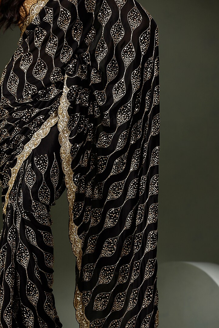 Black Chiffon Hand Embroidered Reception Saree Set by Two Sisters By Gyans at Pernia's Pop Up Shop