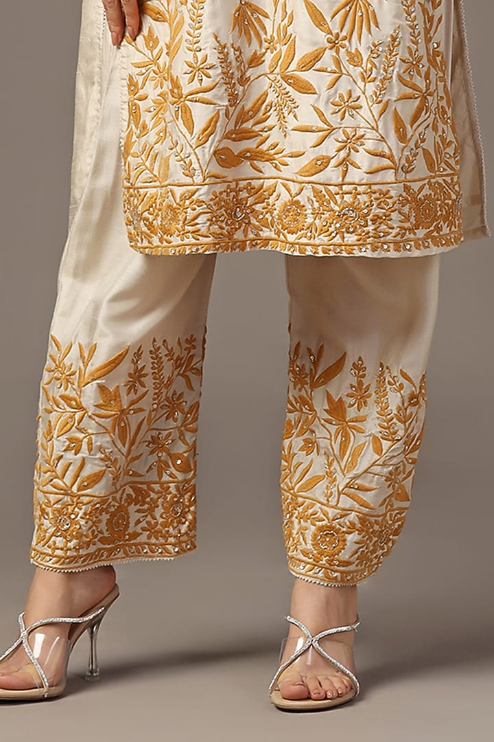 Beige Silk Sequins Embroidered Kurta Set by Two Sisters By Gyans at Pernia's Pop Up Shop