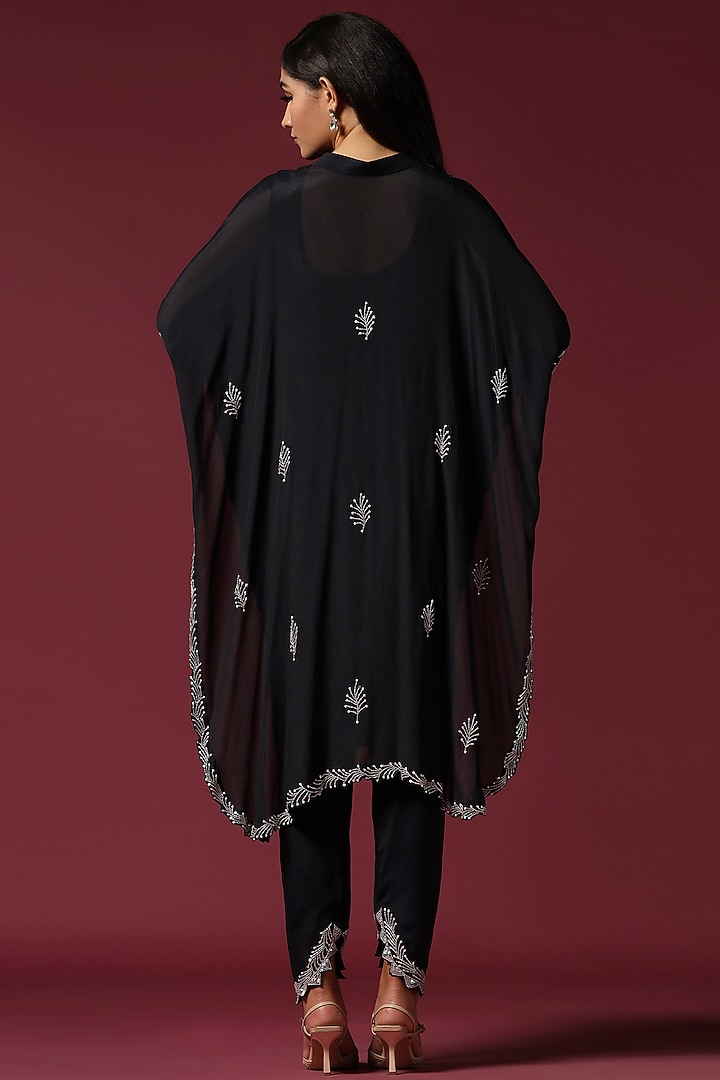 Black Chiffon Hand Embroidered Kurta Set by Two Sisters By Gyans at Pernia's Pop Up Shop