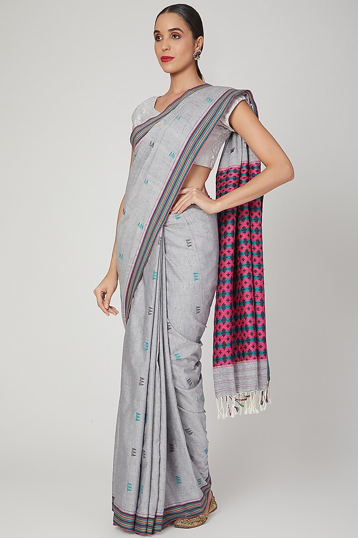 Grey Embellished Saree Set by The Silk Chamber at Pernia's Pop Up Shop