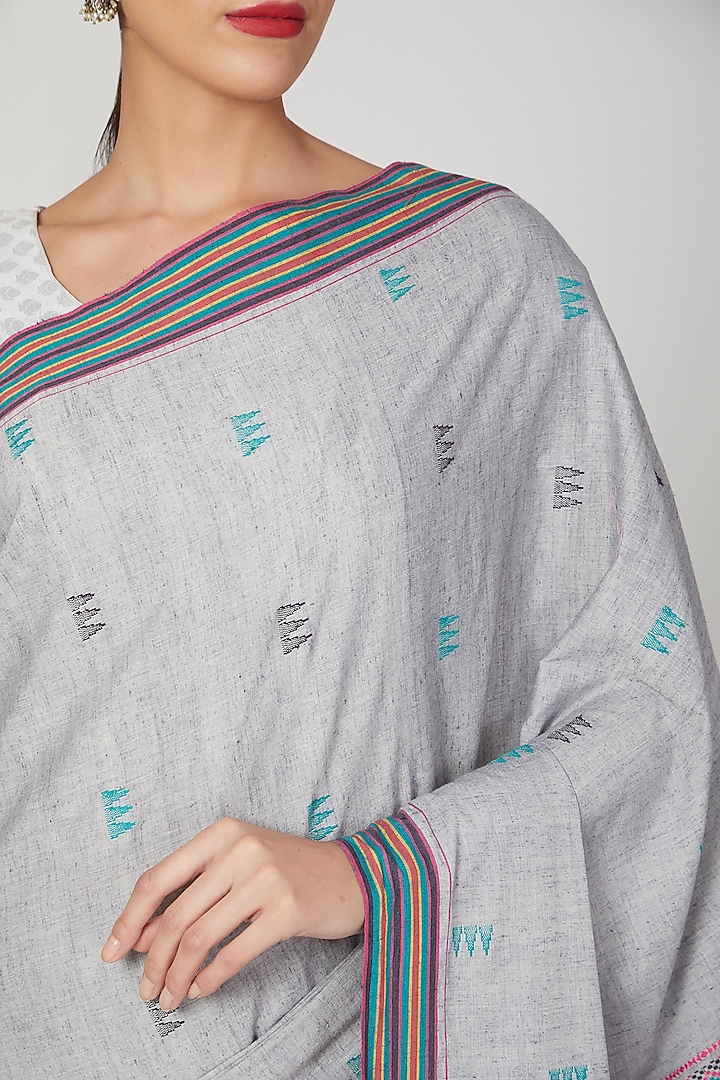 Grey Embellished Saree Set by The Silk Chamber at Pernia's Pop Up Shop