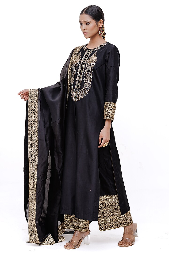 Black Pure Silk Zardosi Work Kurta Set by The Silk Love at Pernia's Pop Up Shop