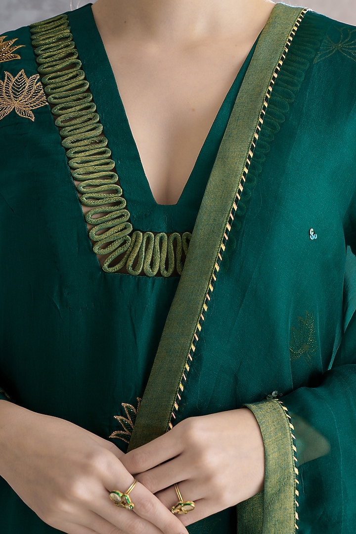 Lush Green Pure Silk Cord Embroidered Kurta Set by The Silk Love at Pernia's Pop Up Shop