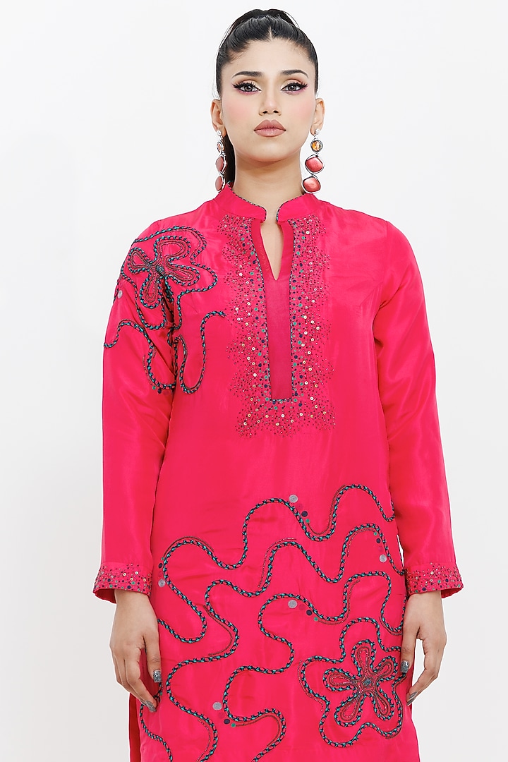 Pink Pure Silk Printed & Embellished Kurta Set by The Silk Love at Pernia's Pop Up Shop