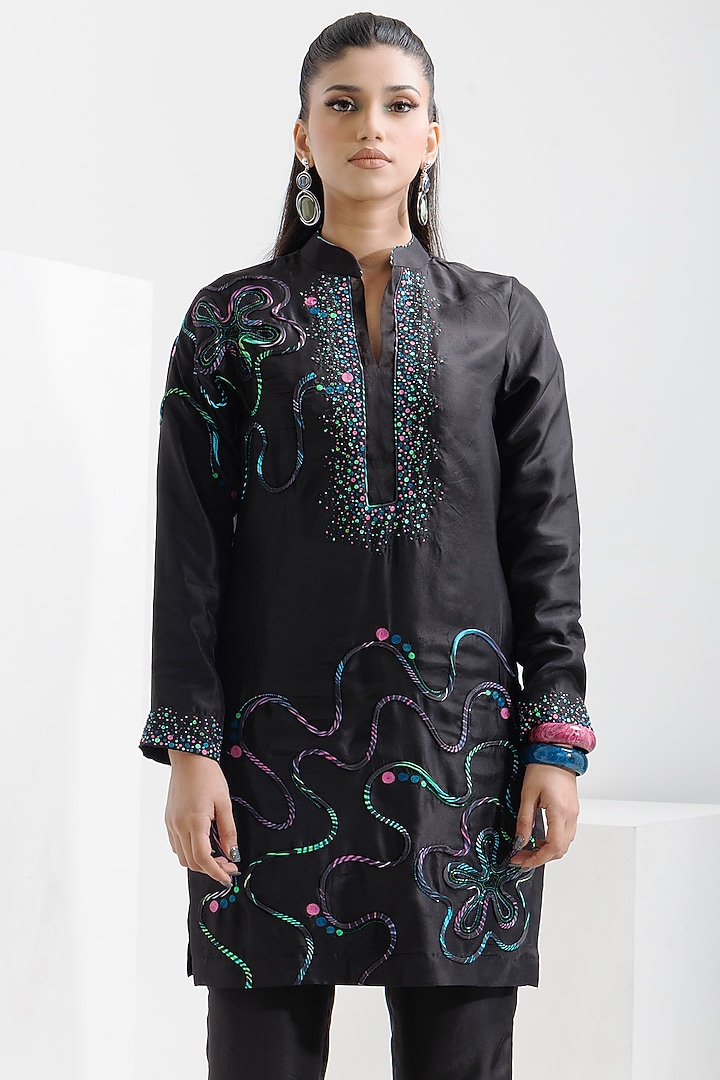 Black Pure Silk Printed & Embellished Kurta Set by The Silk Love at Pernia's Pop Up Shop
