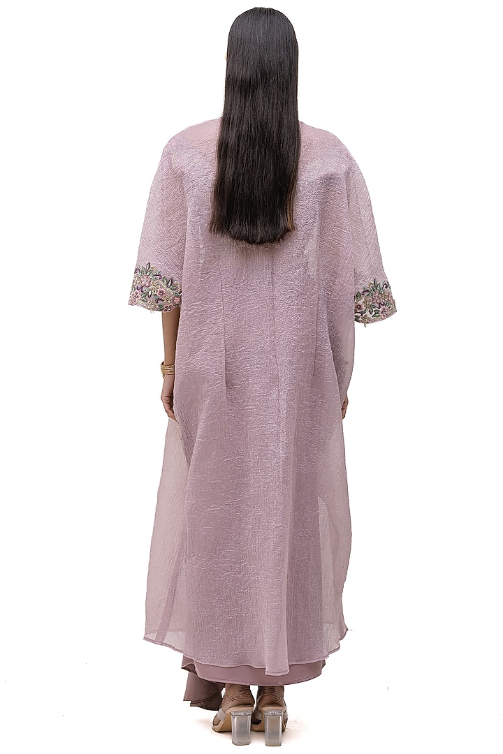 Mauve Crushed Organza Embroidered Cape Set by The Silk Love at Pernia's Pop Up Shop