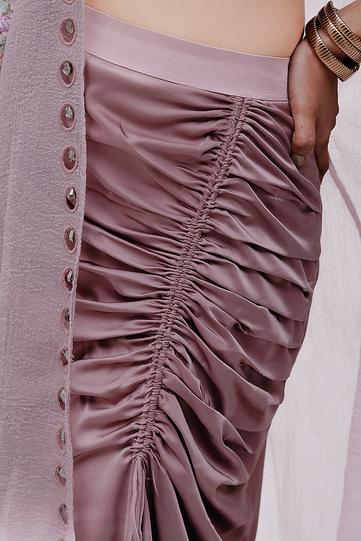 Mauve Crushed Organza Embroidered Cape Set by The Silk Love at Pernia's Pop Up Shop