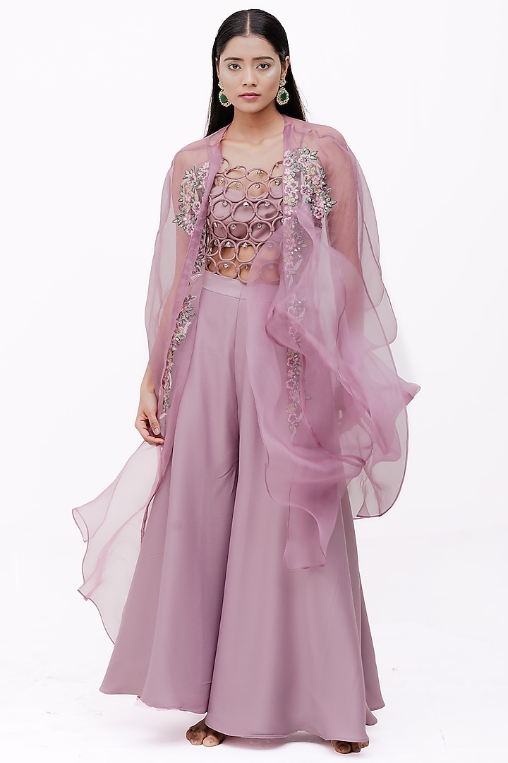Mauve Crushed Organza Embroidered Cape Set by The Silk Love at Pernia's Pop Up Shop