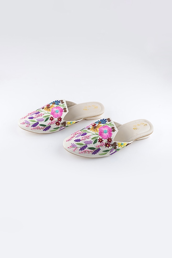 Off White Floral Mules by The Shoe Tales at Pernia's Pop Up Shop