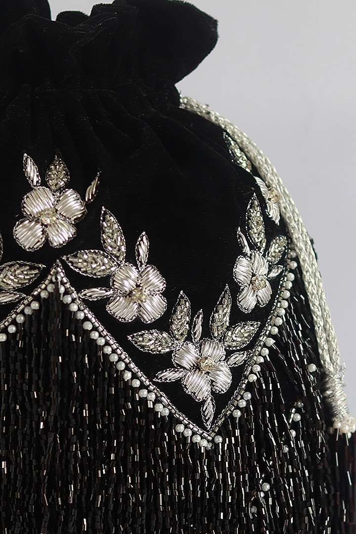 Black Velvet Hand Embroidered Potli by THE TAN CLAN at Pernia's Pop Up Shop