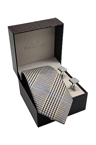 Cream Necktie & Cufflinks Gift Set by THE TIE HUB