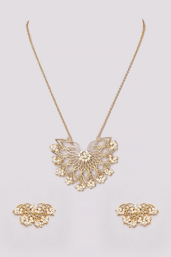 Gold Plated Pearl Motif Filigree Necklace Set by Totapari