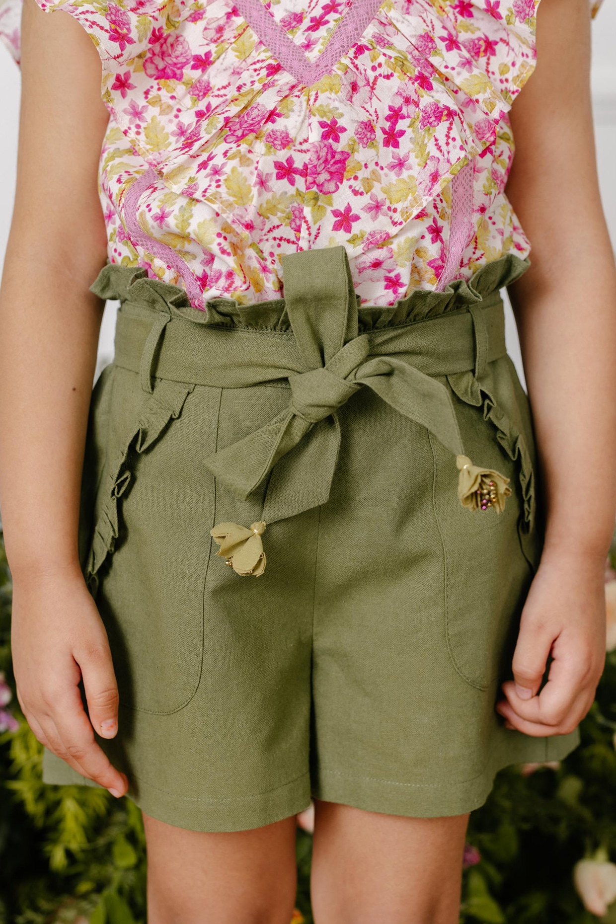 Olive green cotton shorts 2025