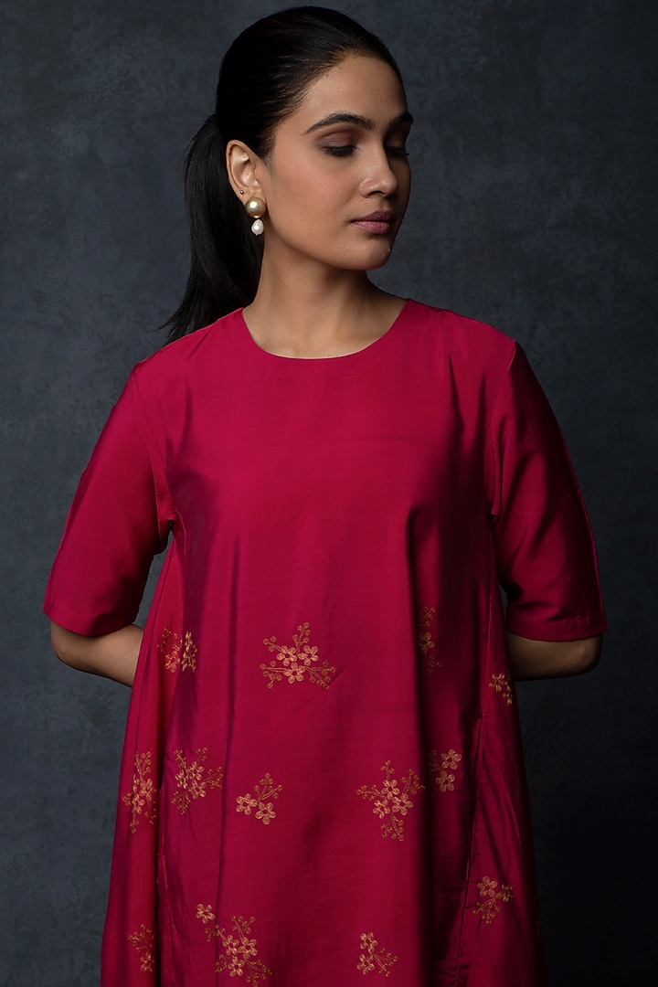 Deep Red Chanderi Floral Motif Thread Embroidered Kalidar Kurta Set by Tulsi at Pernia's Pop Up Shop
