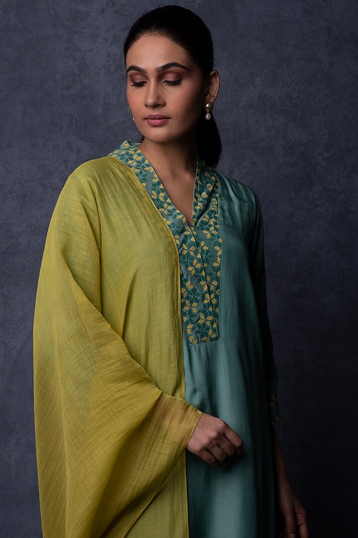 Teal Green Muslin Patchwork Embellished Straight-Fit Kurta Set by Tulsi at Pernia's Pop Up Shop