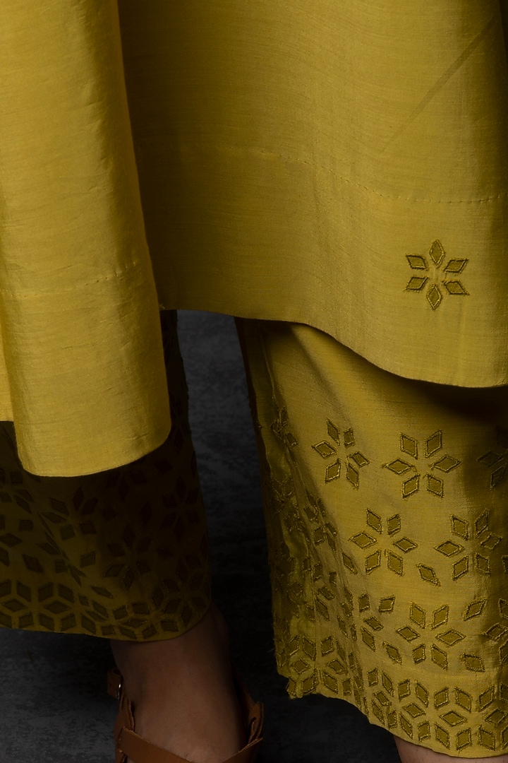 Greenish-Yellow Chanderi Thread Embroidered A-Line Kurta Set by Tulsi at Pernia's Pop Up Shop