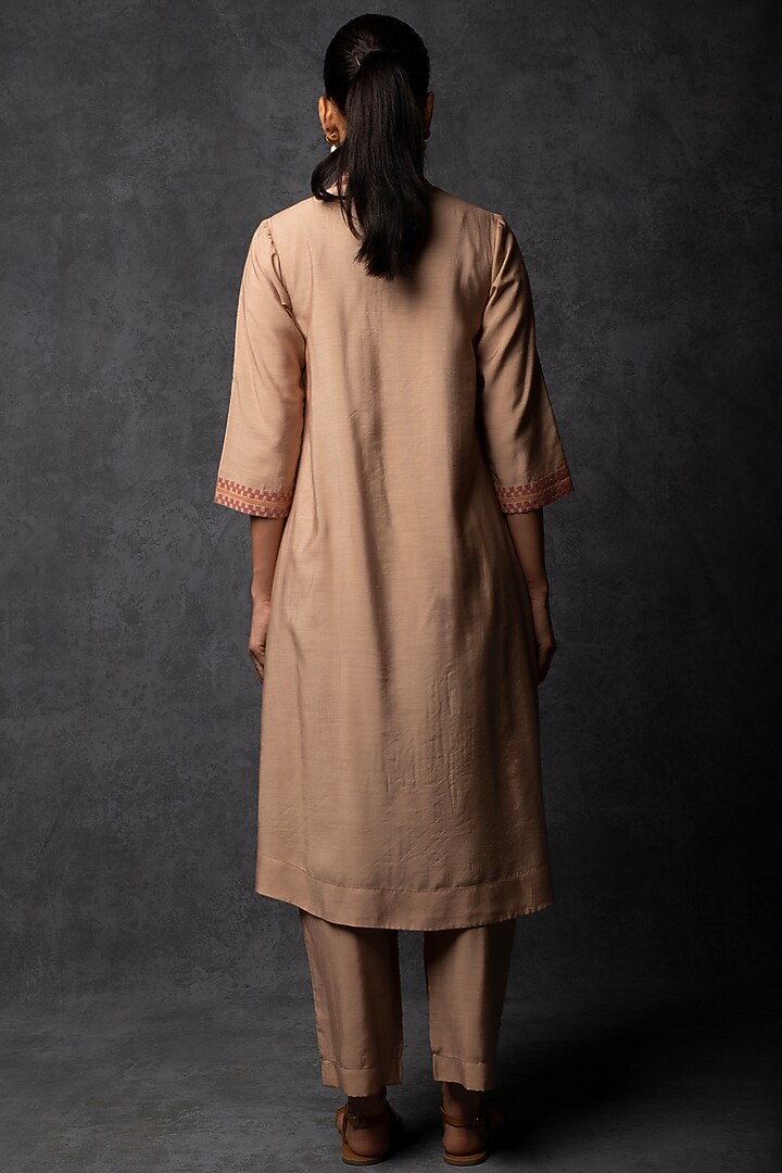Beige Chanderi Patchwork Embroidered Kurta Set by Tulsi at Pernia's Pop Up Shop