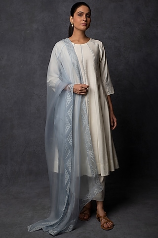 Ivory Chanderi Embellished Panelled Anarkali Set by Tulsi