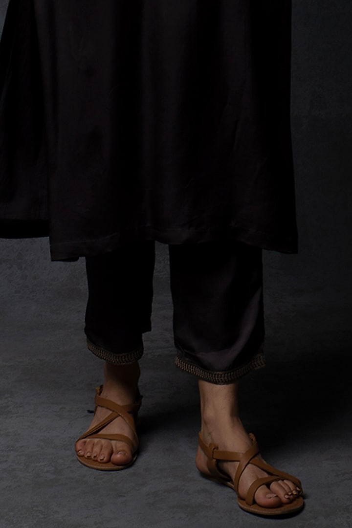 Charcoal Grey Silk Thread Embroidered Straight-Fit Kurta Set by Tulsi at Pernia's Pop Up Shop