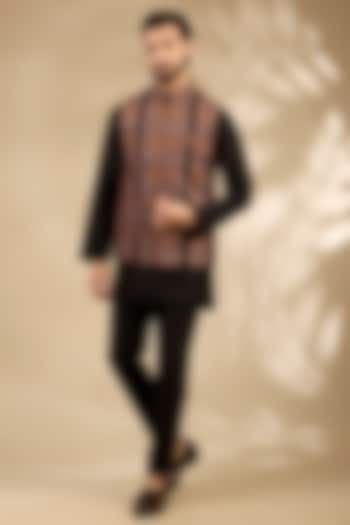 Black Viscose Thread Embroidered Bundi Jacket Set by TushPosh at Pernia's Pop Up Shop