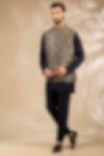 Black Viscose Zari Embroidered Bundi Jacket Set by TushPosh at Pernia's Pop Up Shop