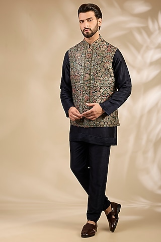 Black Viscose Zari Embroidered Bundi Jacket Set by TushPosh
