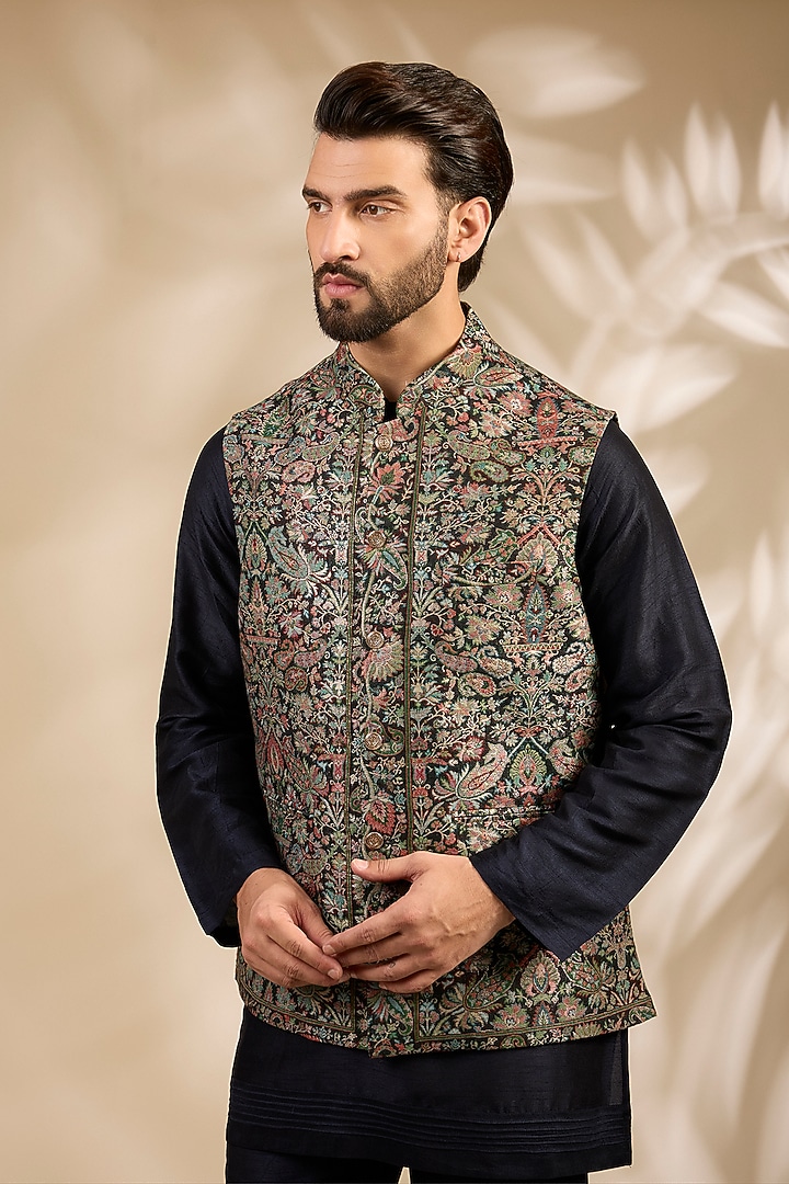 Black Viscose Zari Embroidered Bundi Jacket Set by TushPosh at Pernia's Pop Up Shop
