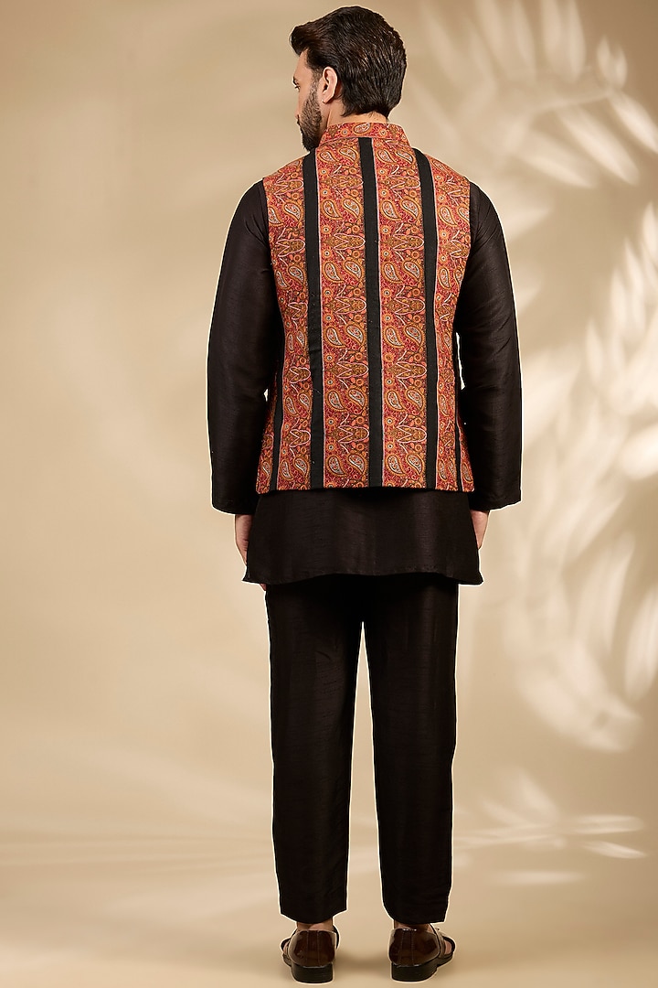 Black Viscose Thread Embroidered Bundi Jacket Set by TushPosh at Pernia's Pop Up Shop