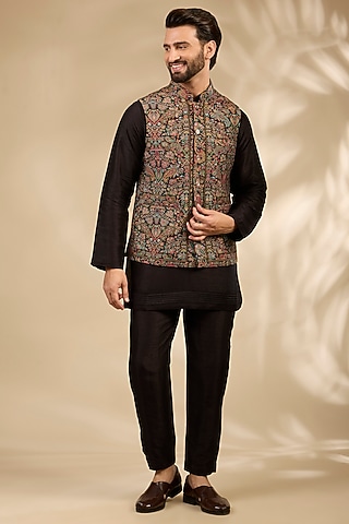 Black Viscose & Polyester Bundi Jacket Set by TushPosh