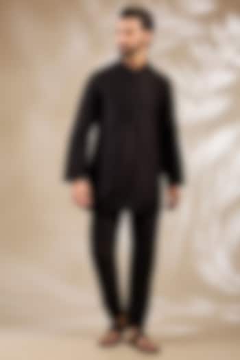 Black Viscose Kurta Set by TushPosh at Pernia's Pop Up Shop