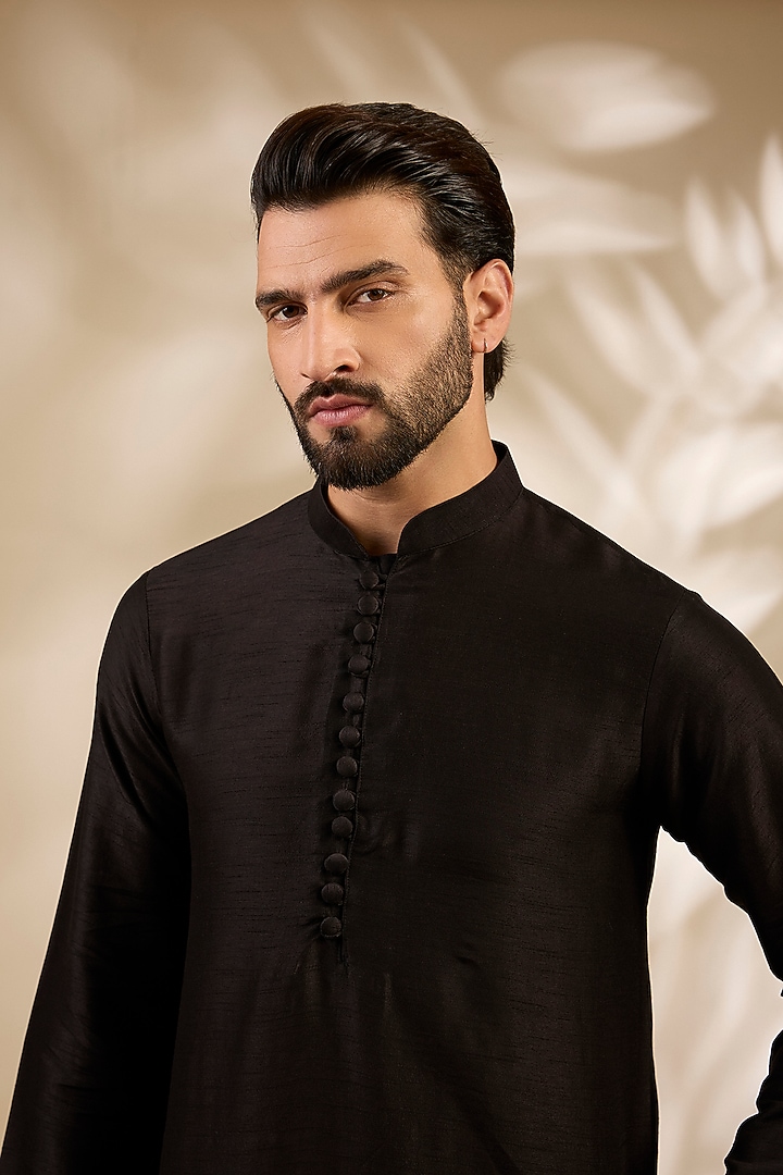 Black Viscose Kurta Set by TushPosh at Pernia's Pop Up Shop