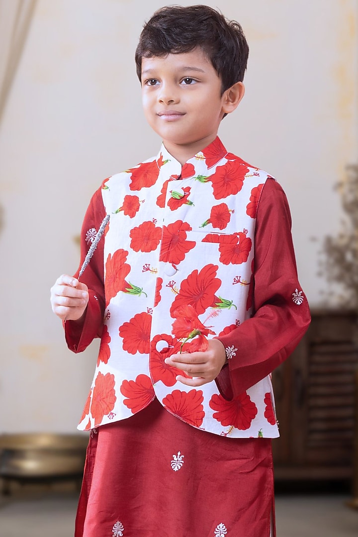 White & Red Silk Printed Nehru Jacket Set For Boys by Tura Turi at Pernia's Pop Up Shop